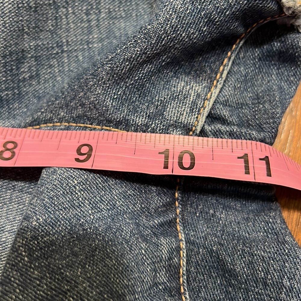 Lucky Brand Denim Patch Pocket Short Sz 8/29 Inseam 2.5" EUC - Picture 13 of 14